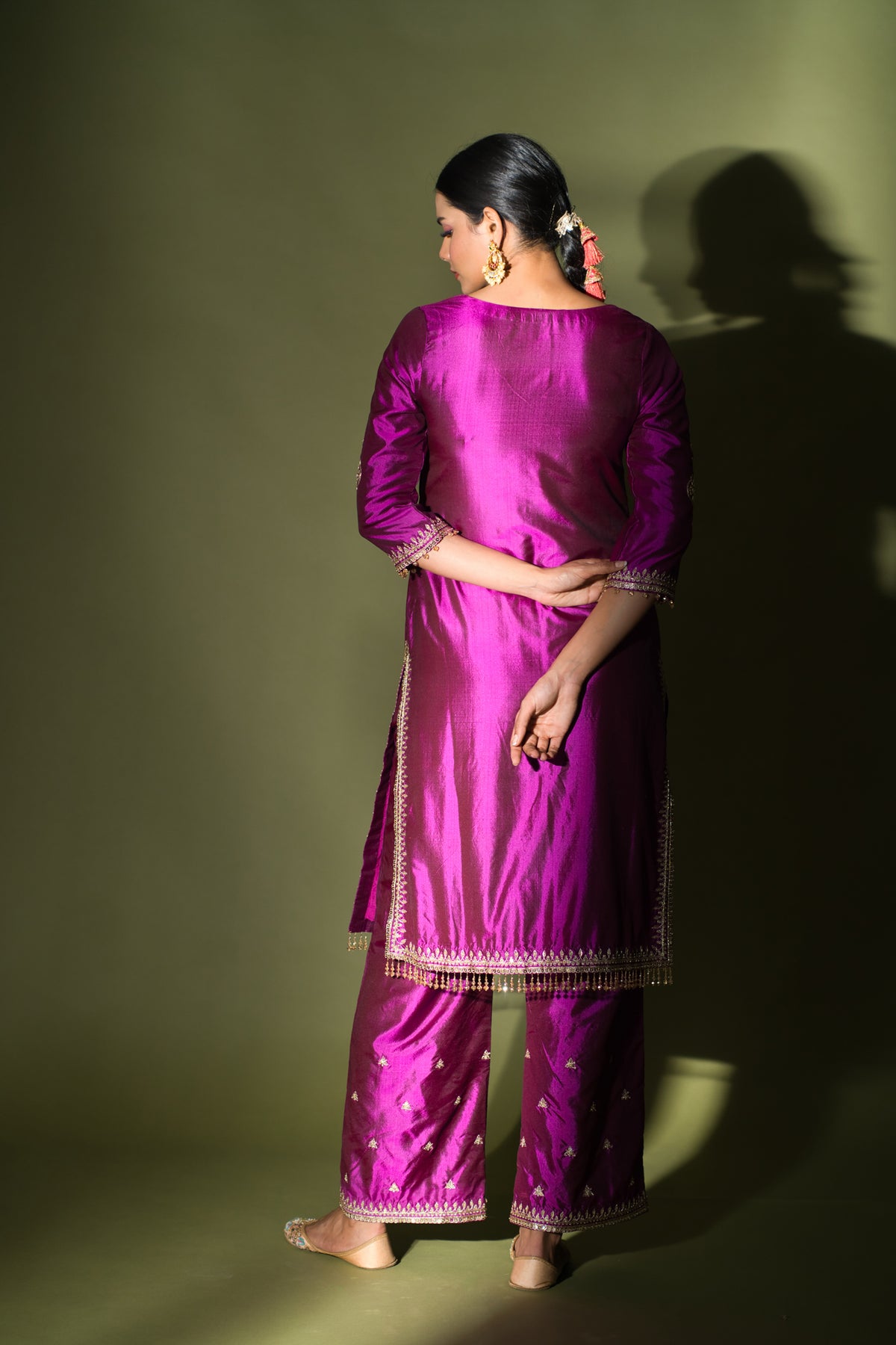 Inayat- purpel straight suit set